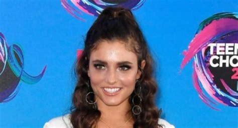 Jade Chynoweth Height, Weight, Measurements, Bra Size, Shoe Size.
